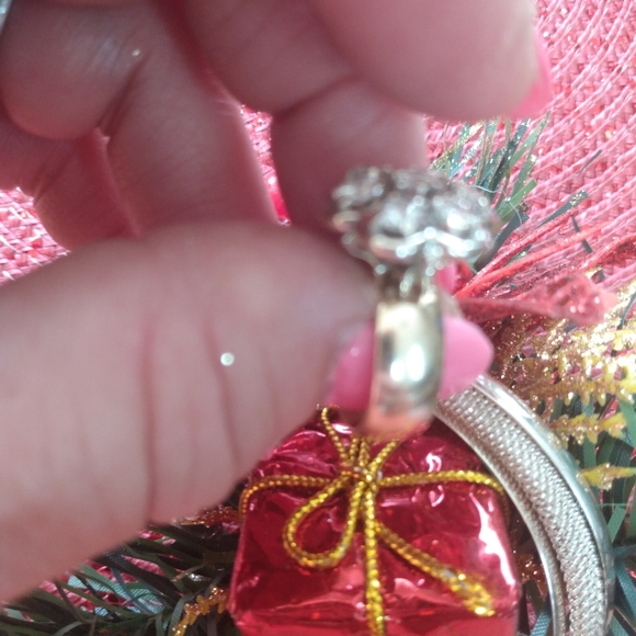 Beautiful Christmas or Engagement Ring 💍 - Picture 11 of 16